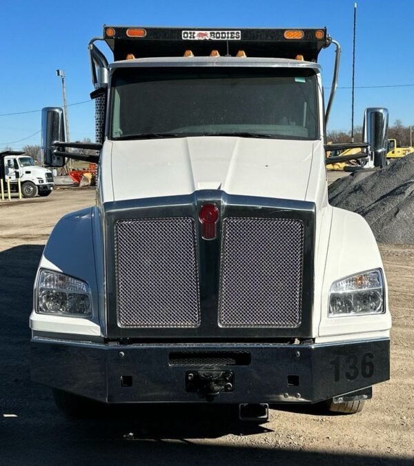 2021 Kenworth T880 dump truck - Image 18