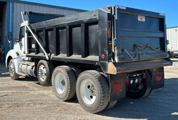 2021 Kenworth T880 dump truck - Image 6