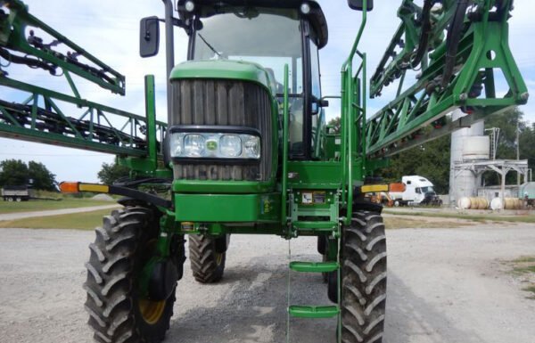 2013 John Deere 4630 sprayer - Image 10