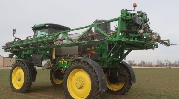 2015 John Deere R4030 Sprayer - Image 7