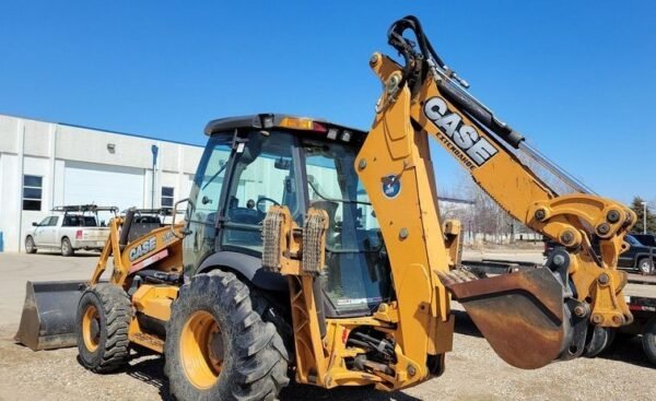 2014 Case 580 Super N WT backhoe - Image 3