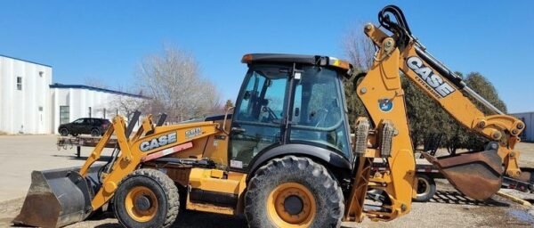 2014 Case 580 Super N WT backhoe - Image 4